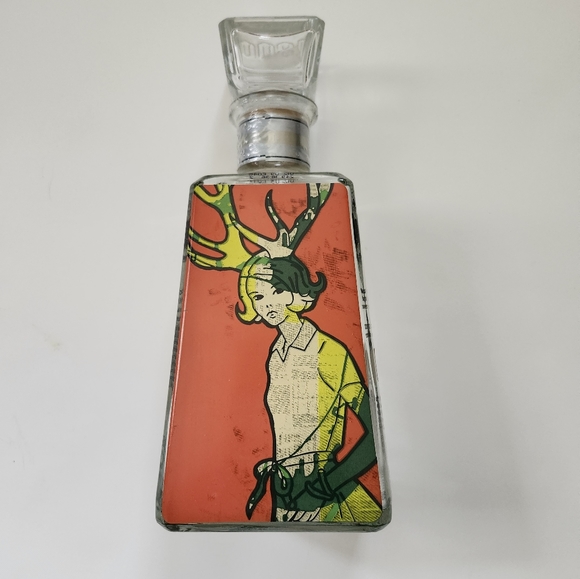 Decanters Limited Edition - Pair - Picture 8 of 11